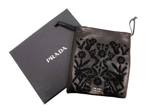 prada bustina|prada handbags 101.